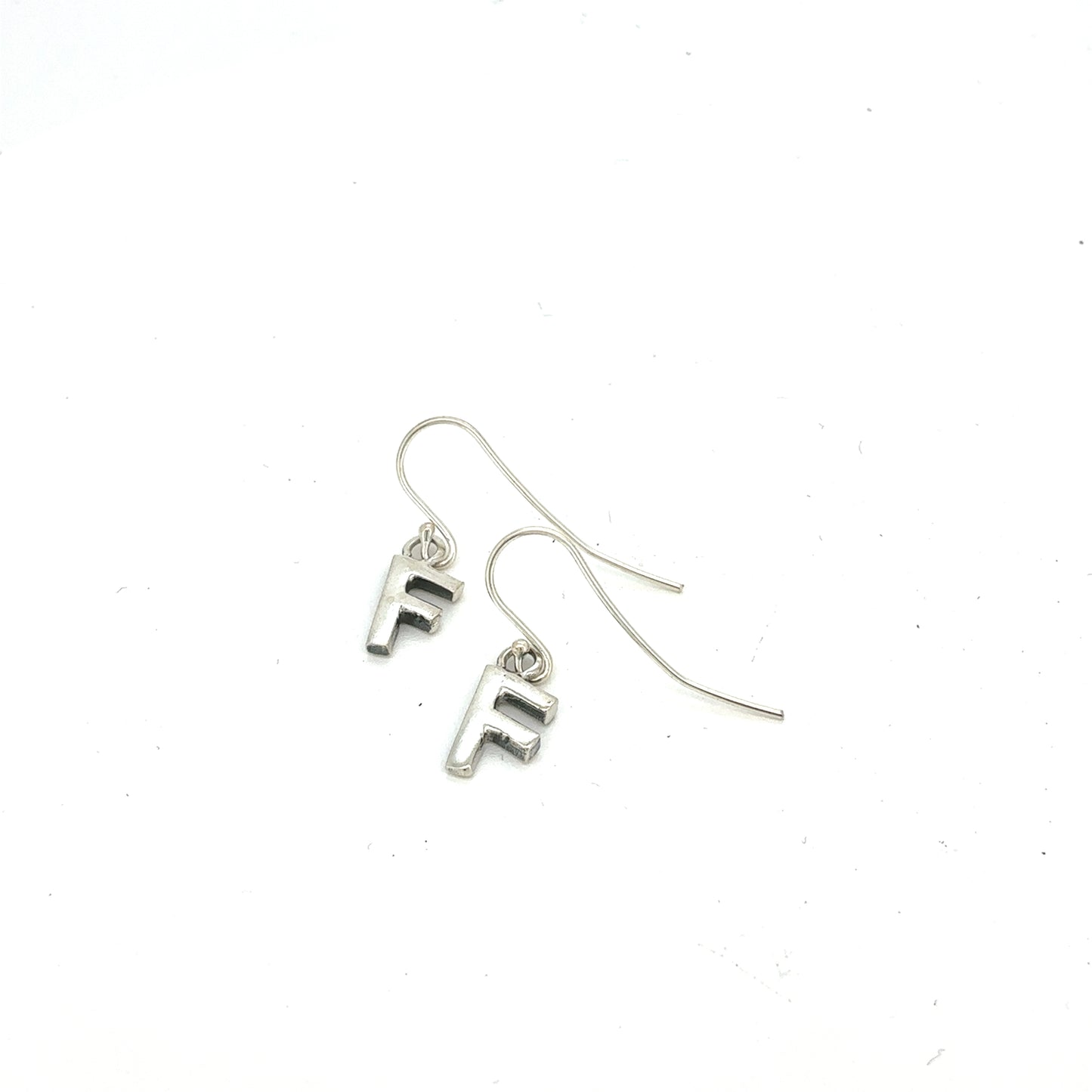 Ørering med rune