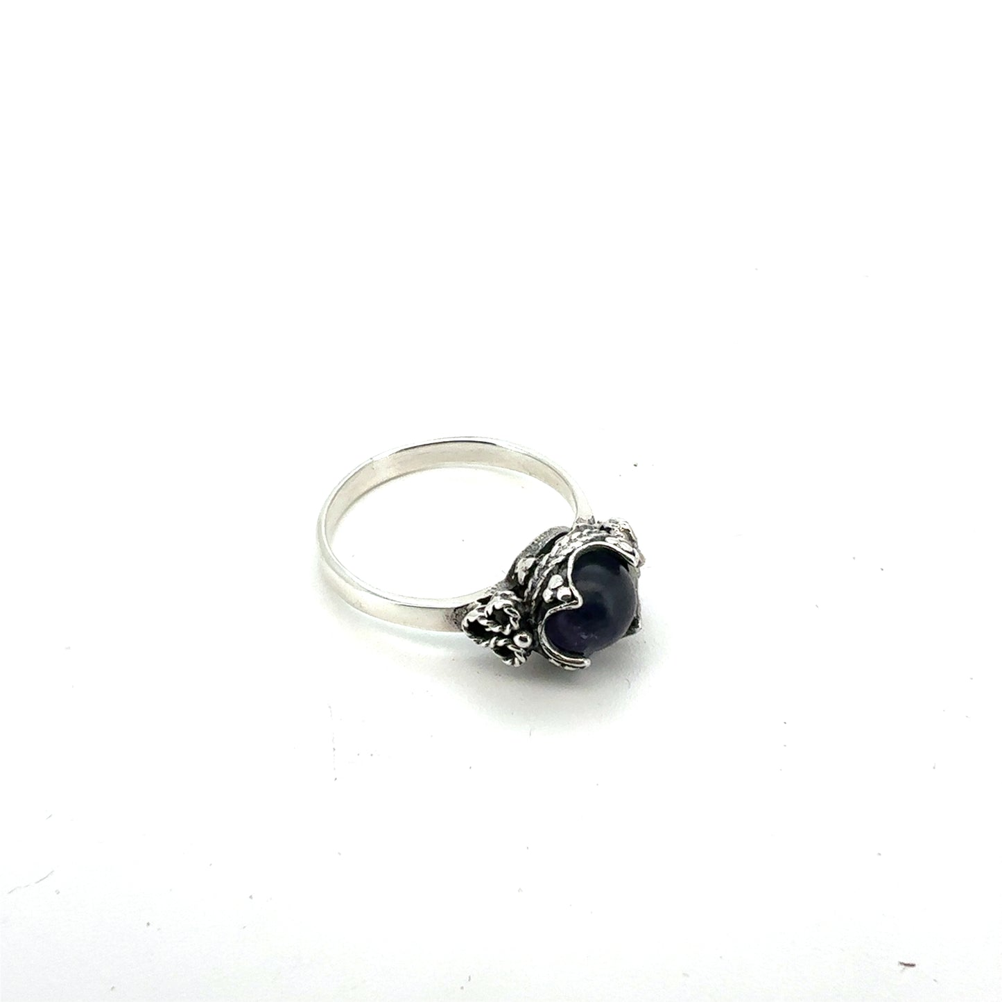 Gotlandsk ring med en sten el. krystal