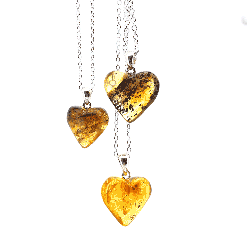 Halskæde med lille ravhjerte - klar