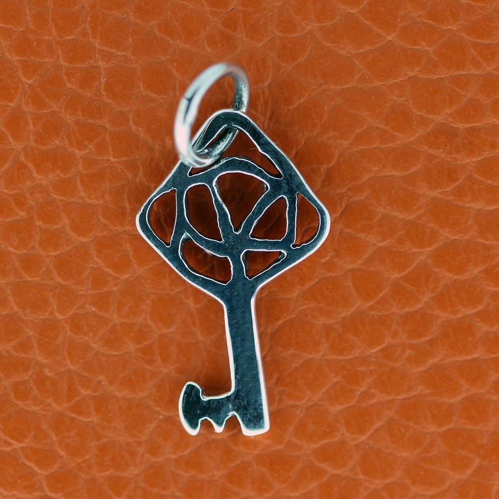 Vikingetids Nøgle sølv Vedhæng - I tre størrelser