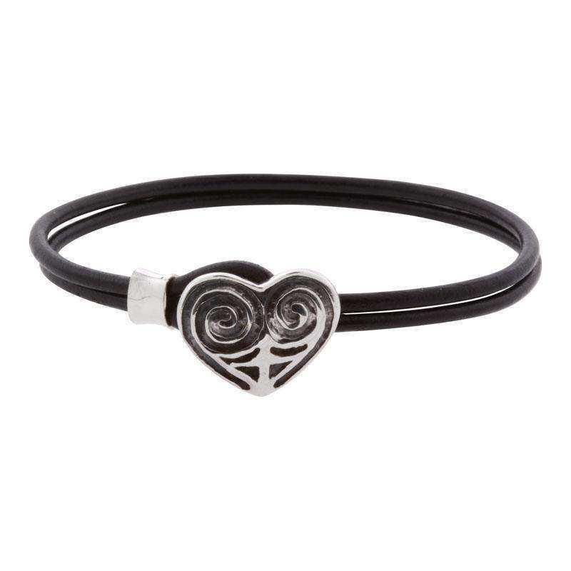 Hjerte amulet som læderarmbånd