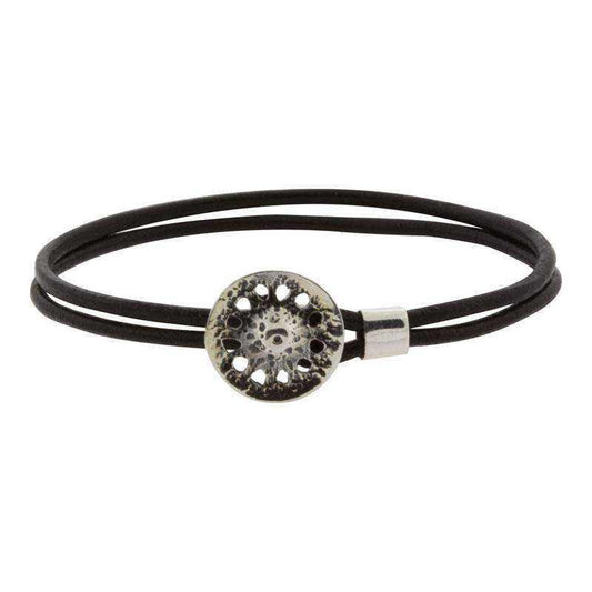 Solhjulet i læderarmbånd