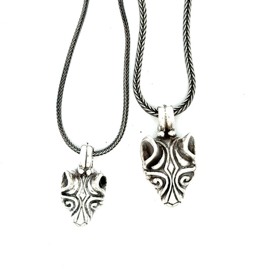 Fenrisulven – Vikingesymbol i Sølv - 2 størrelser