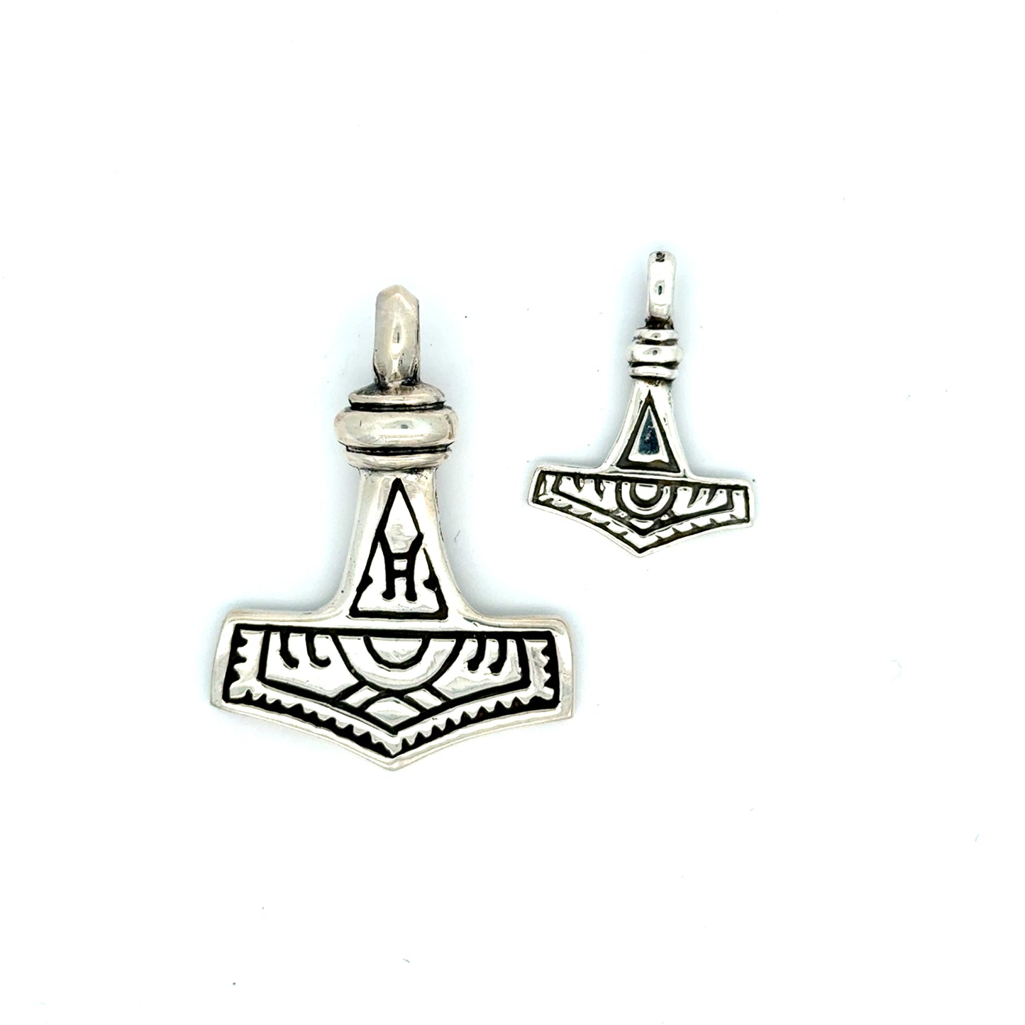 Thors Hammer Vedhæng i Sterling Sølv – Vikingesymbol i to størrelser