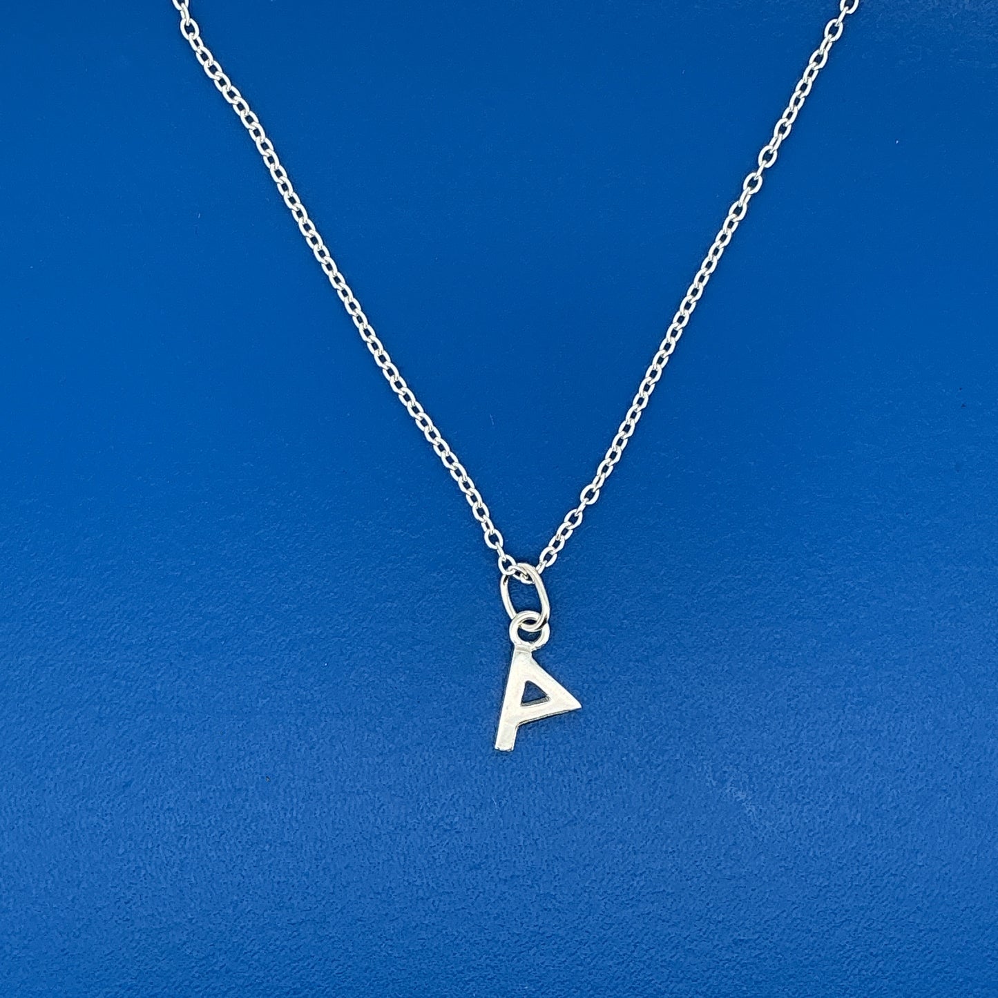 Halskæde med et runesmykke