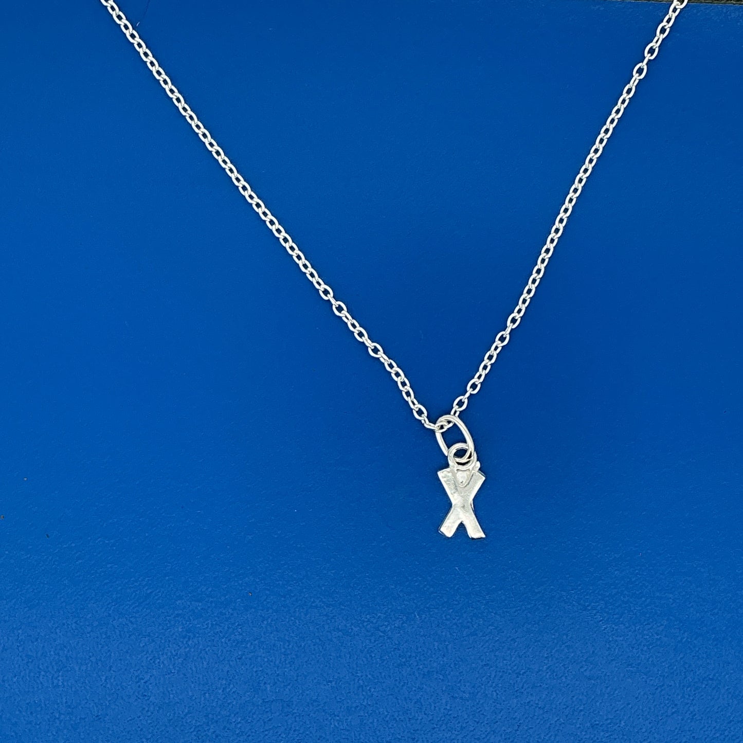 Halskæde med et runesmykke