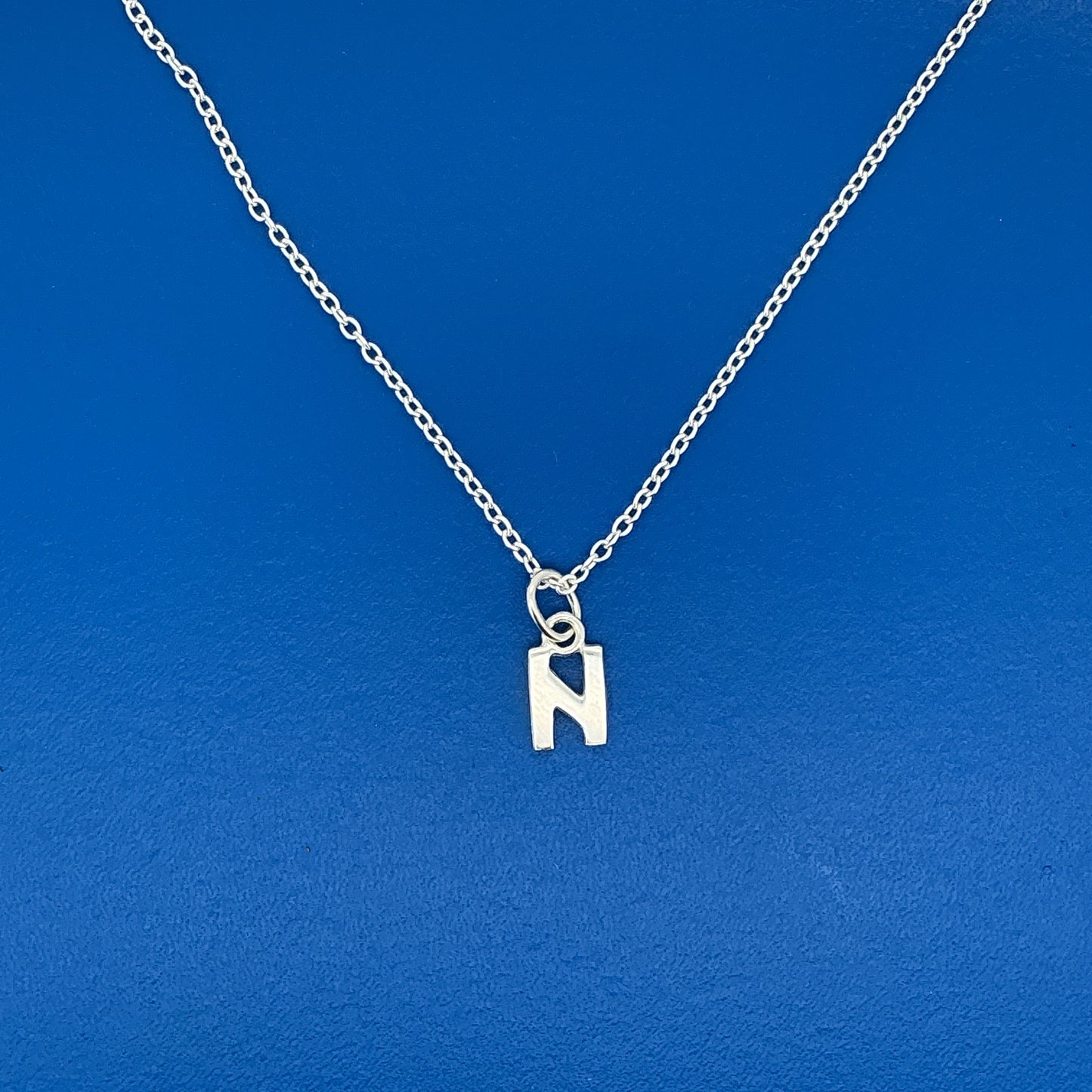 Halskæde med et runesmykke