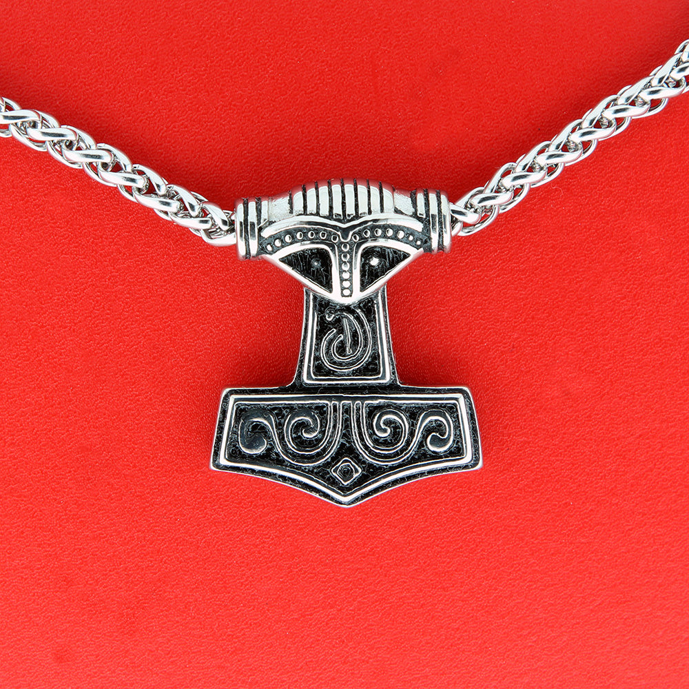 TILBUD stålvedhæng med kæde - nu kun 250,-