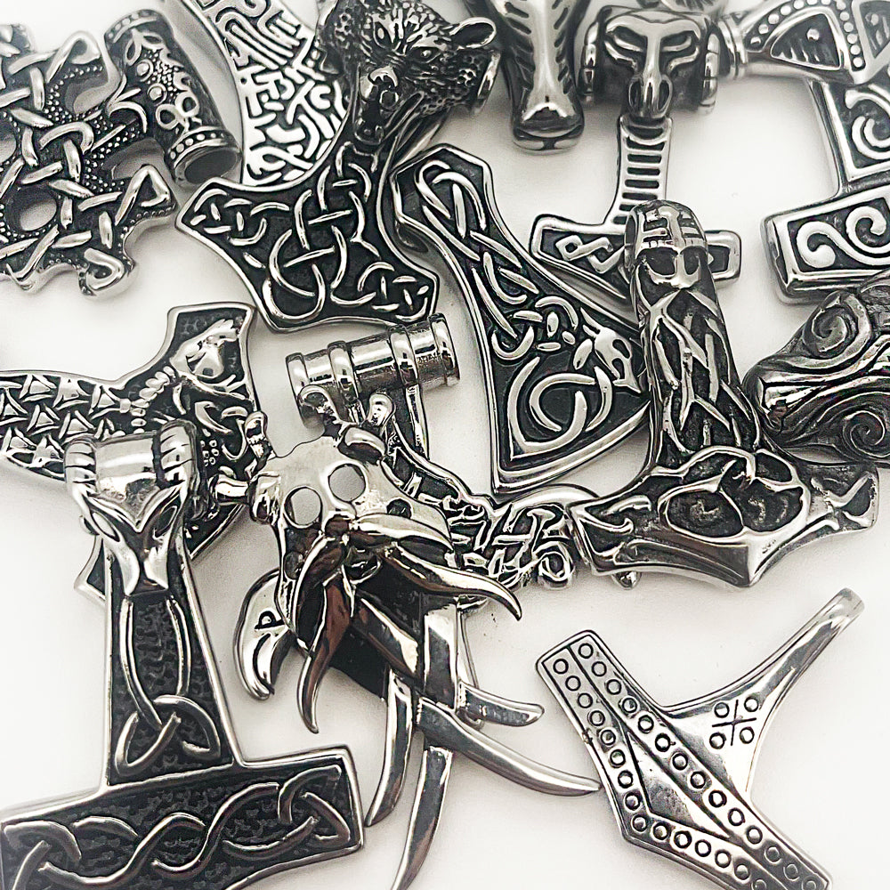 TILBUD stålvedhæng med kæde - nu kun 250,-